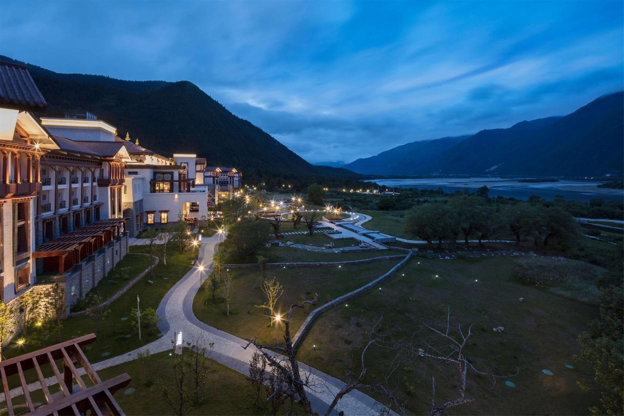 Hilton Linzhi Resort Nyingchi Buitenkant foto