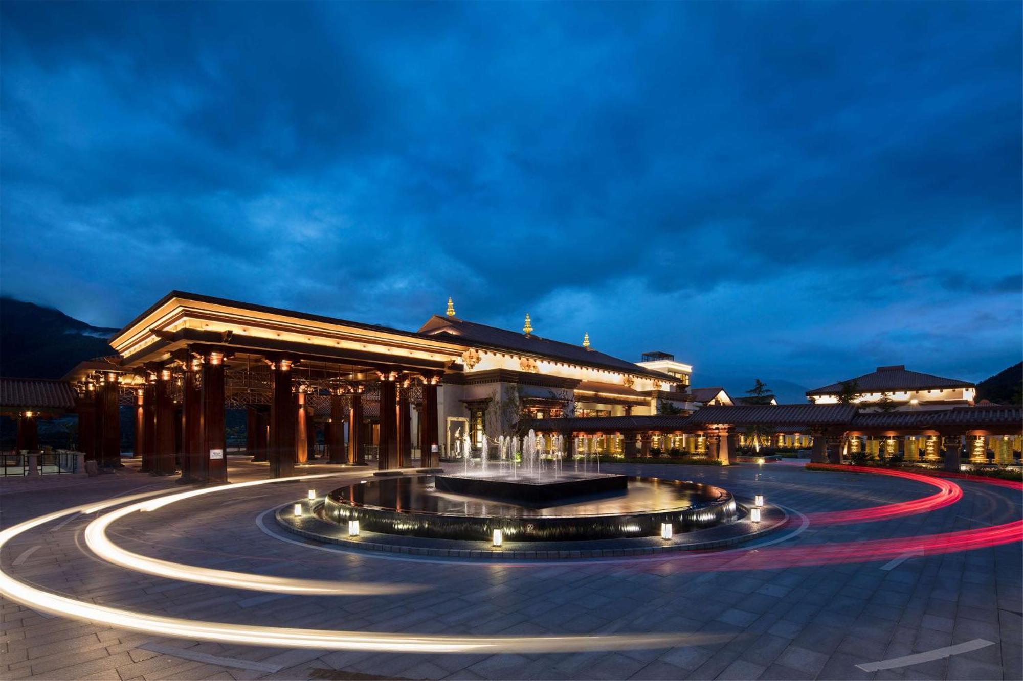 Hilton Linzhi Resort Nyingchi Buitenkant foto